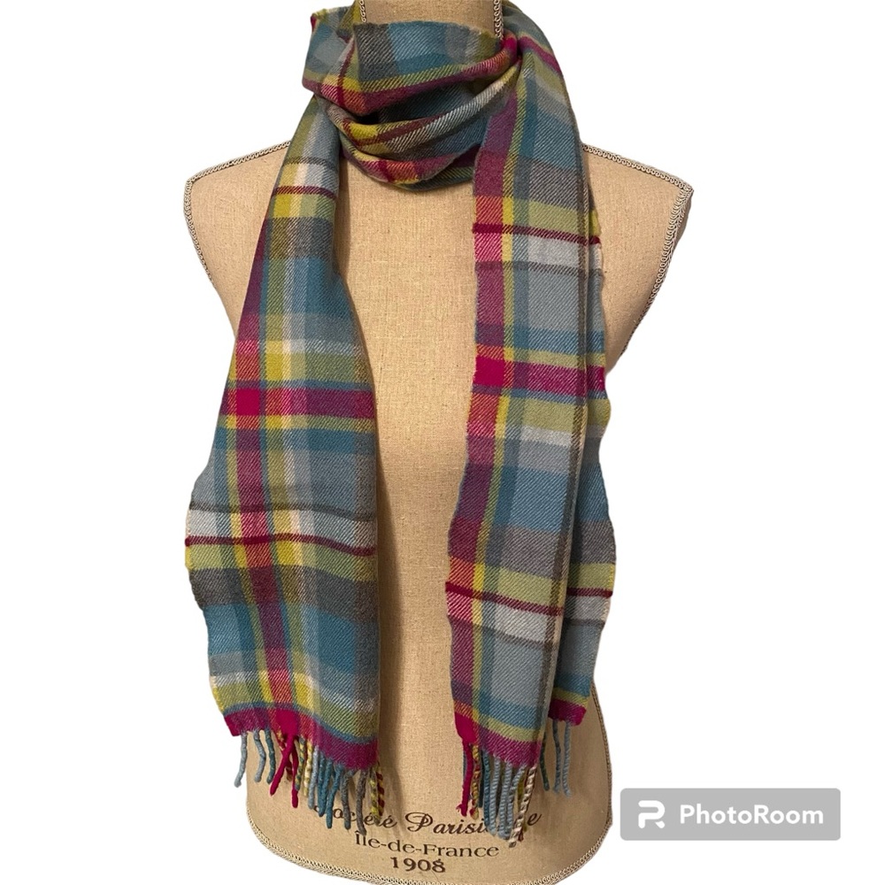 AVOCA SCARF HAND WOVEN IRELAND WOOL BLUE PINK GREEN PLAID RECTANGLE FRINGE